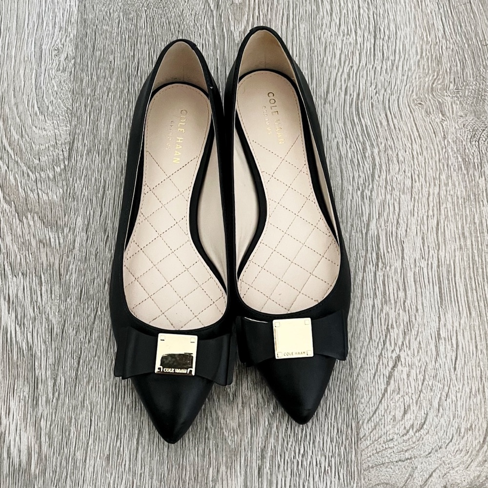 Cole Haan Black Pointed Toe Bow Ballet Flats Size 6